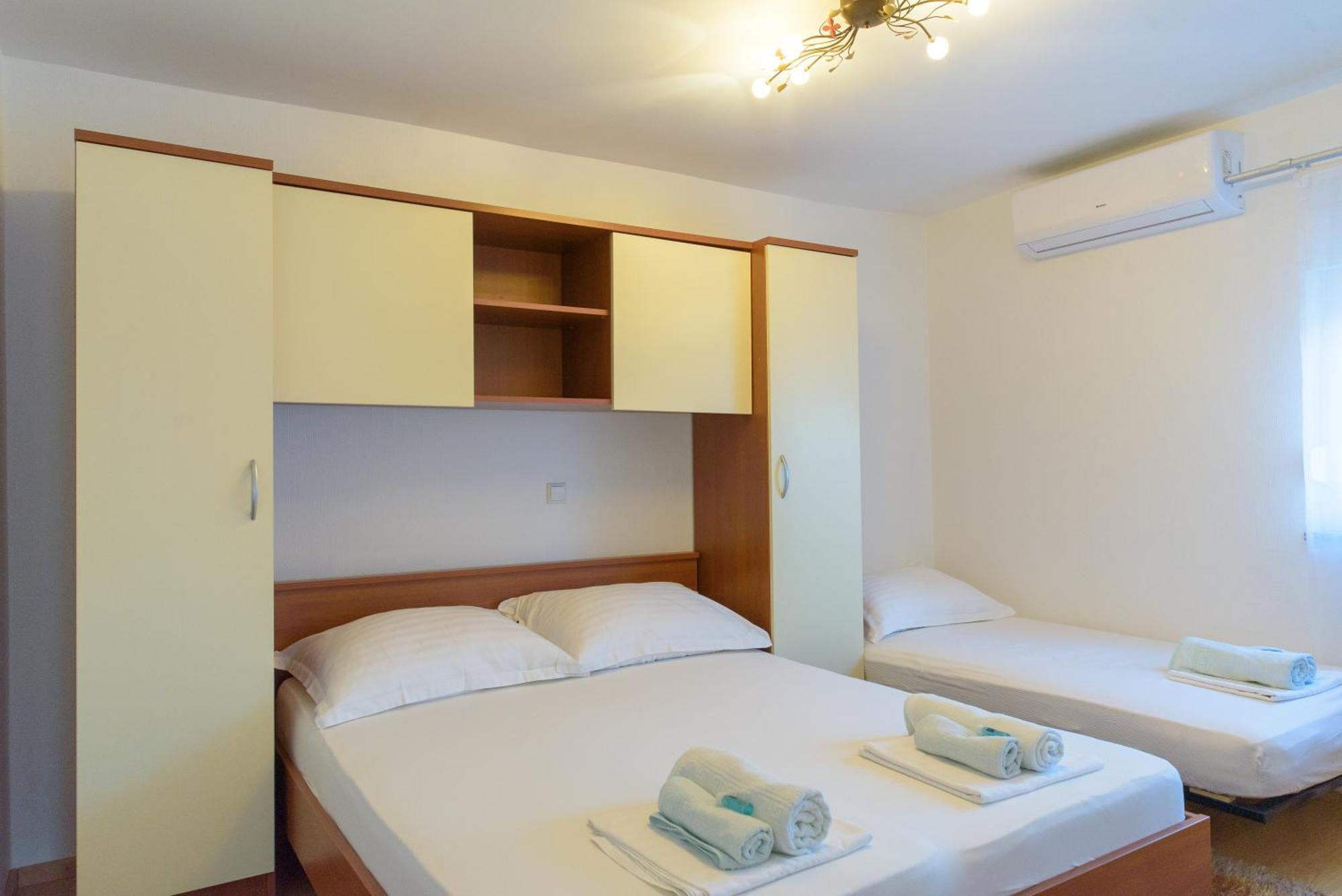Jeli Apartments 스타리그라드 파클레니차 객실 사진