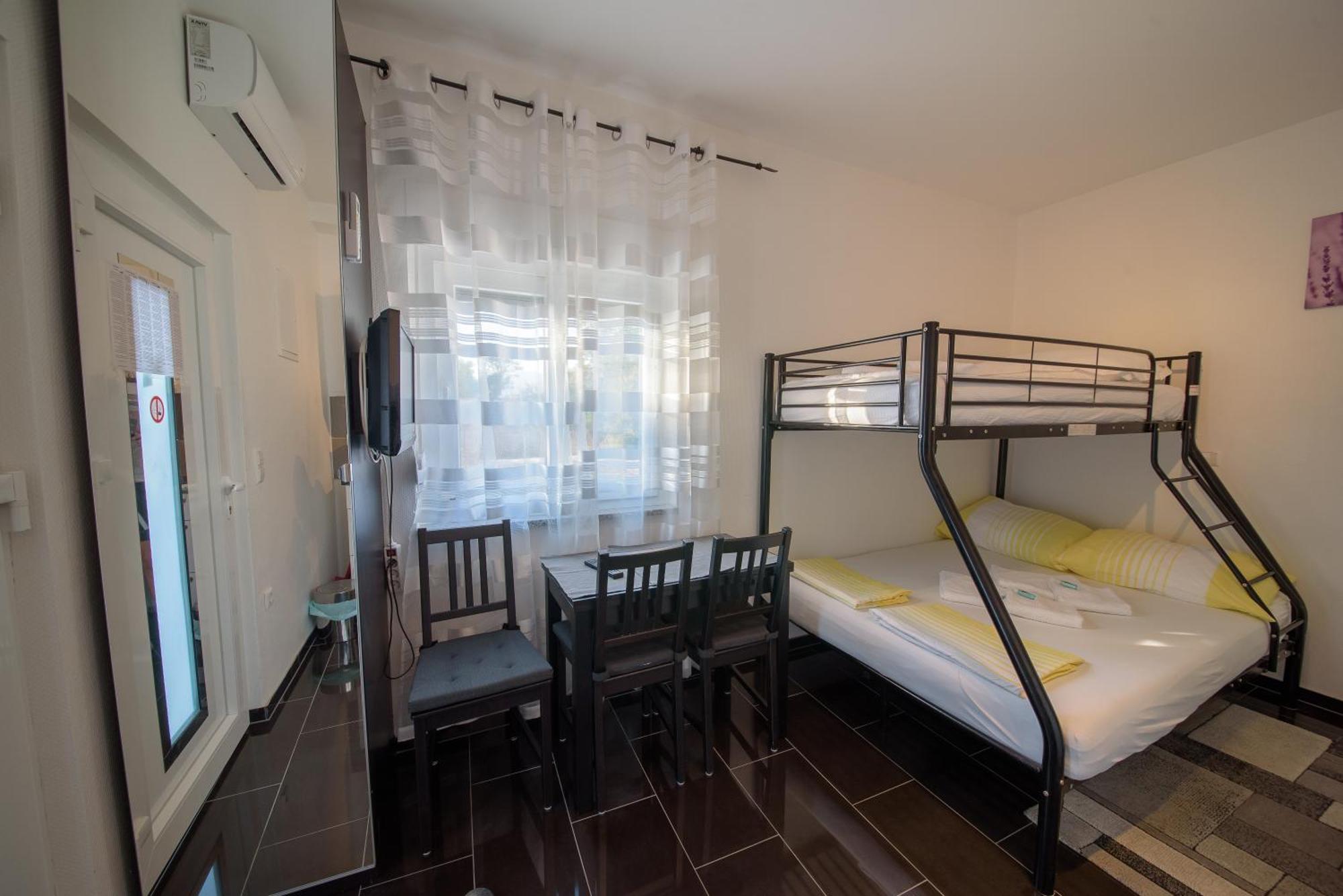 Jeli Apartments 스타리그라드 파클레니차 객실 사진