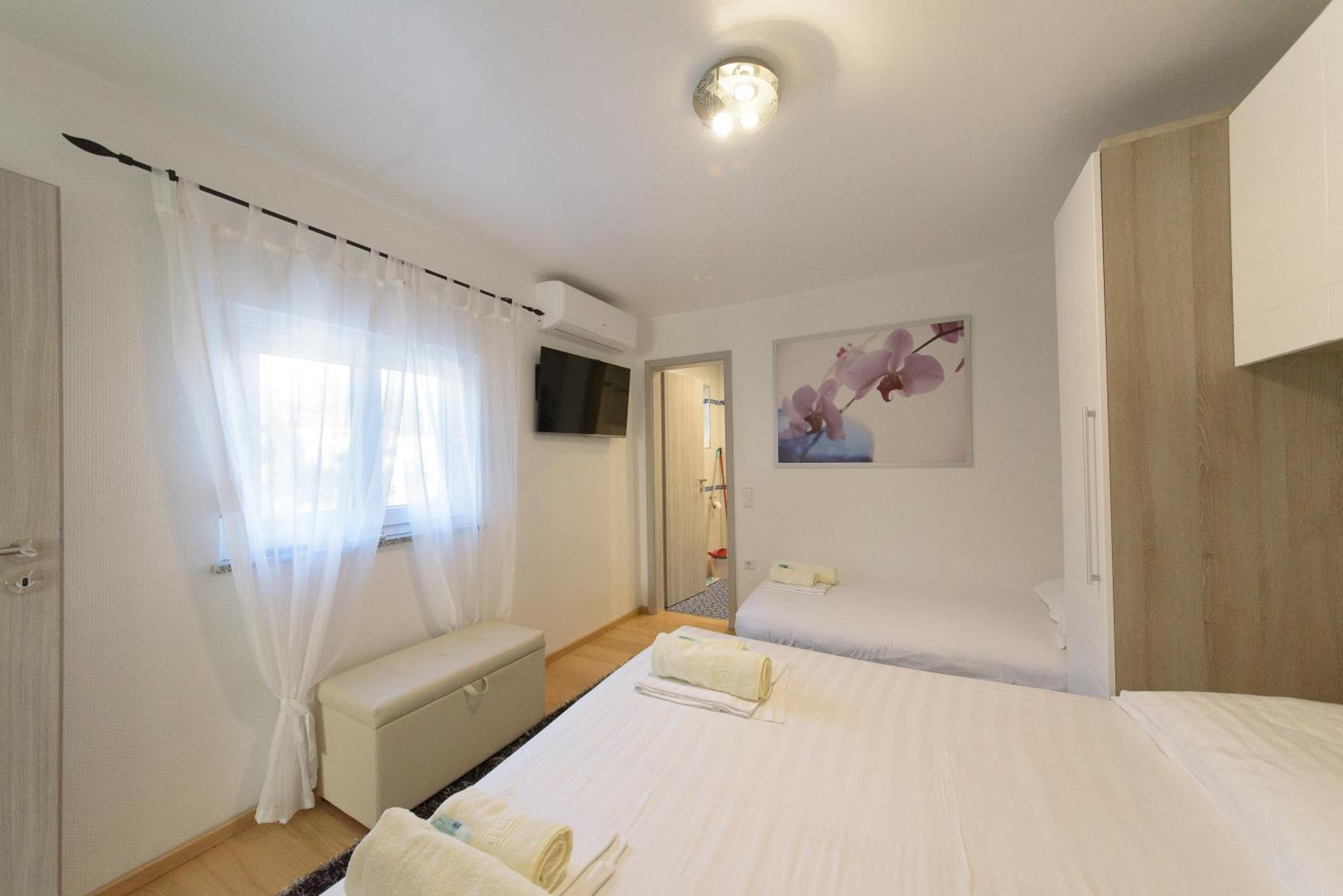 Jeli Apartments 스타리그라드 파클레니차 객실 사진