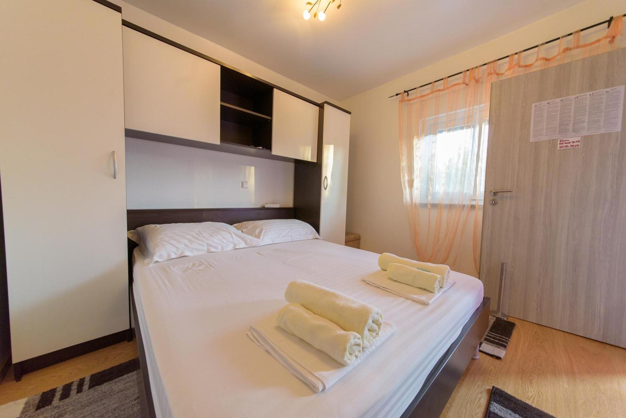 Jeli Apartments 스타리그라드 파클레니차 객실 사진